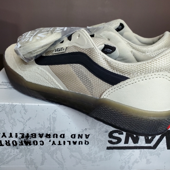 Vans Ave Nubuck Timber Wolf Men Size 7.5, Equivalent to Women Size 9 - Picture 5 of 10